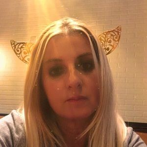 Meet your Posher, Luanda